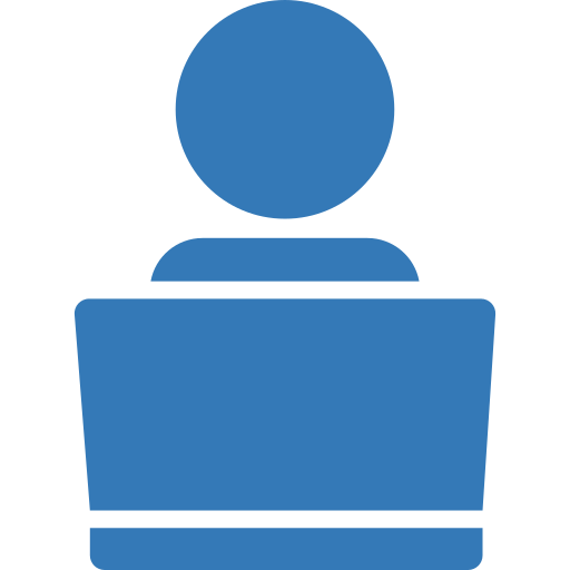 trabajando con computadora